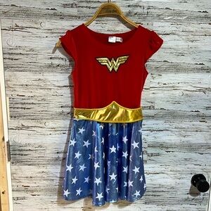 DC Comics Wonder  Woman dress size medium kids